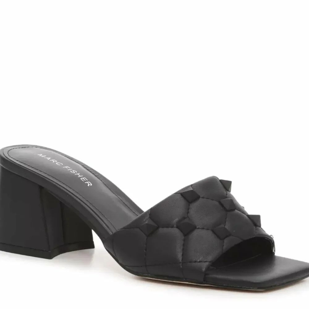 BRAND NEW MARC FISHER STUDDED MULES SANDAL R3